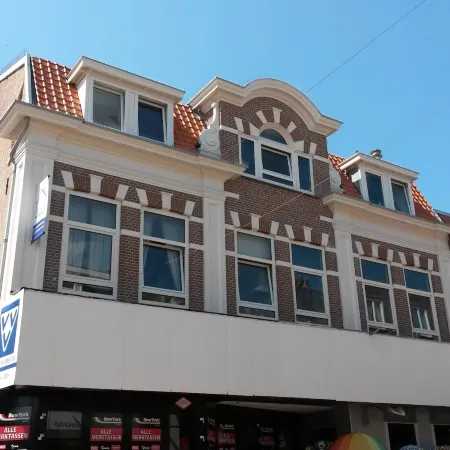 Appartementen Zandvoort Отели рядом с достопримечательностью «Пляж Зандворт»