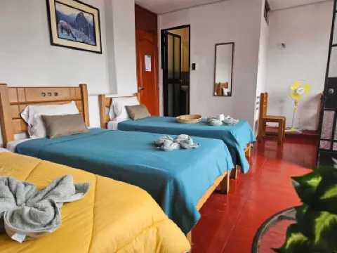 Lima Airport Hostel Hotels in 