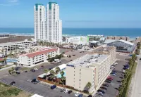 Beach Access Condo Nice Pool/Hot Tub Area w/BBQ 2 Bedroom Home by RedAwning Hotels in Port Isabel