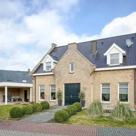 Villa Eltins
