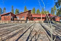 Charming Leadville Retreat w/ Private Hot Tub - WiFi