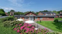 Landhotel Zur Eiche Hotels in der Nähe von Herzapfelhof Lühs