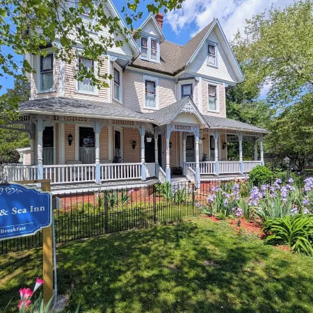 Garden and Sea Inn