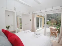 Cot Valley Cottage - parking