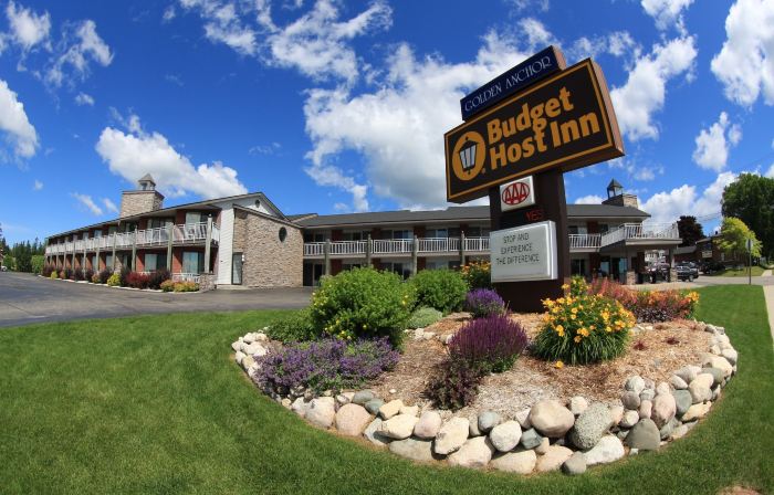 Budget Host Inn & Suites