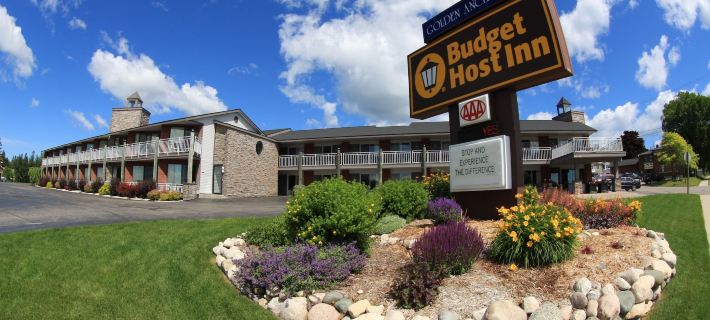 Budget Host Inn & Suites Hotels in Mackinac County