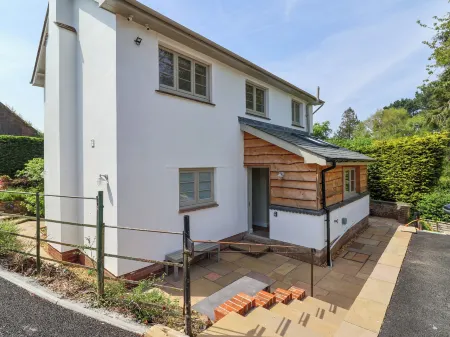 Questant Lodge Отели рядом с достопримечательностью «Sidmouth Town Beach»