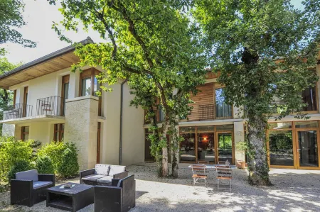 Hôtel les Esclargies Отели в г. Лабастид-Мюра