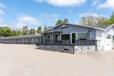 Aurora Inn