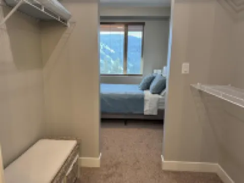 Powder Heights #25 2 Bedroom Home Hotels in Sun Peaks