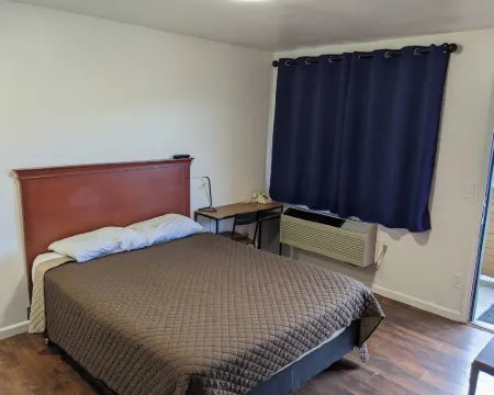 K&E Motor Inn Hotels in Edmonds