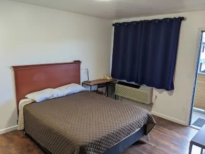 K&E Motor Inn