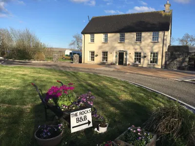 The Rocks B&B Hotels near Greystone Library