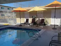 Grand Inn - Pool