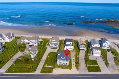 Steps from Rye Beach and Local Seafood Dining - Charming Coastal Haven