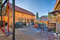 Red River Summer Cabin w/ Fire Pit & Mtn Views