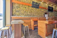 Walk to River: Unique Studio in Renovated Bar! - Apartments
