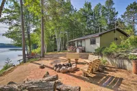 Lakefront Cabin w/ Private Dock & Beach! - 3 звезды