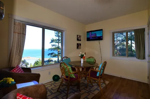 Gibralter Rock Ocean View B&B - Sea View
