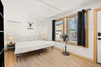 Lift Landing Hotels in Central City