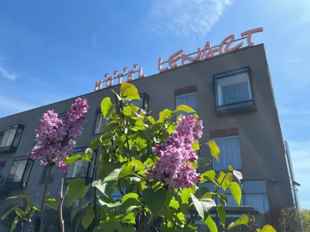 Hotel Lenart Отели в г. Величка