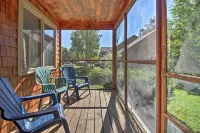 2-Story Townhouse - 1 Mi to Killington Ski Area! - balcony