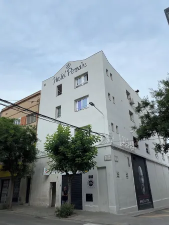 Hostel Penedes