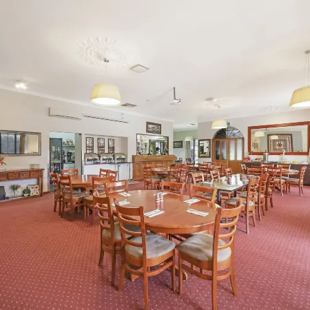 Country Plaza Halls Gap