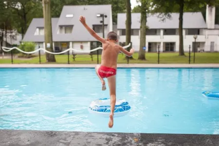 Green Resort Limburg Отели в г. Бре