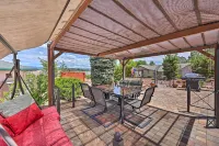 Arizona Room, Gas Grill: Charming Payson Home! - parking