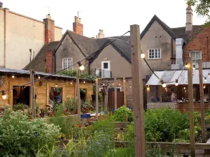 The Bull and Swan