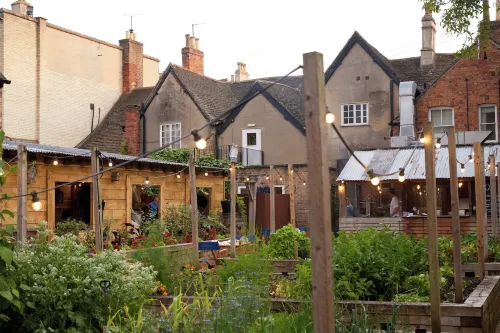 The Bull and Swan Hotel di Market Deeping