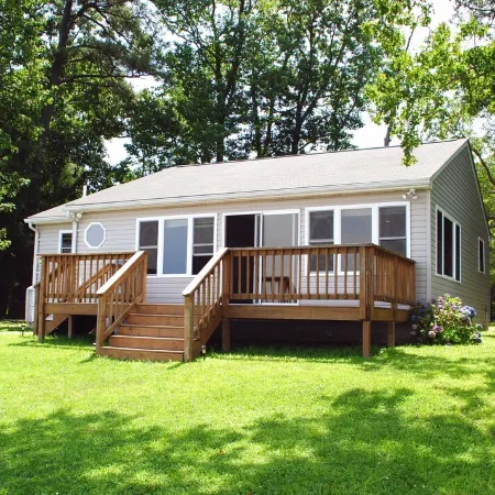 Waterfront Cottage w Private Beach on Chesapeake Bay!