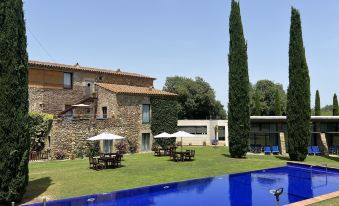 Arcs de Monells - Adults Only
