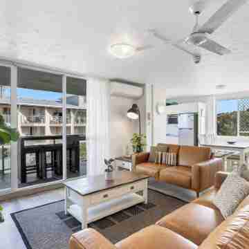 Mandolin Beachfront Resort Rooms