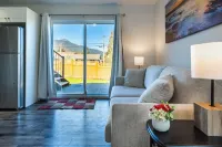 Cozy Two Bedroom, centrally located