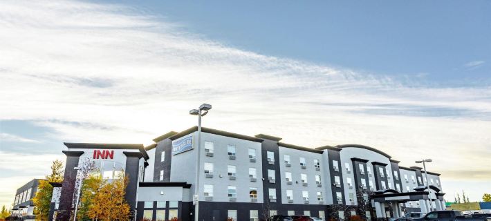 Service Plus Inns and Suites Calgary Hotel di Calgary