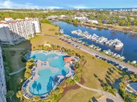 Access to Huge Resort Pool and Hot Tub Oasis - Charming Lakefront Haven