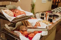 Hotel Loma Real - breakfast