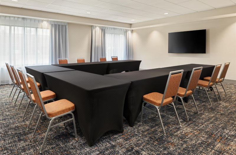 Hampton Inn Minneapolis-Roseville photo 4