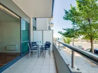 Waterfront (Yarra St) by Gold Star Stays - Beach