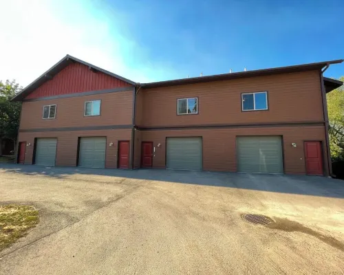 Lakeview Getaway-Walk To Downtown Bigfork, Rated #1 Lake town in USA Hotels in Bigfork