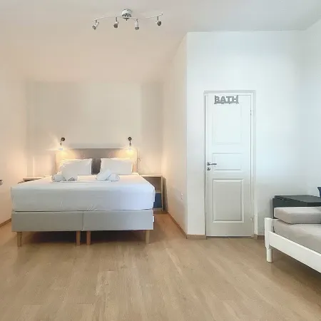 Blue Dolphin Studios and Apartment