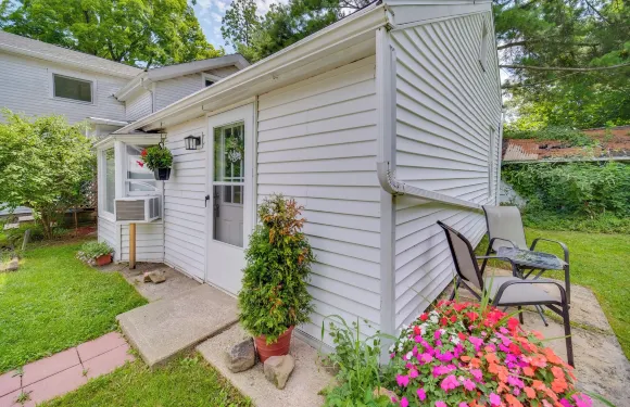 查格林瀑布之家～距離城鎮2英里！