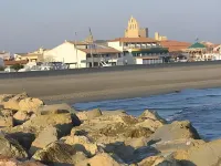 ibis budget Lunel Porte de Camargue Hôtels à : Sommières