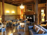 Castel de Pont-a-Lesse Hotels in Dinant