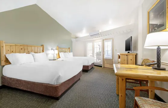 東錫安雷鳥貝斯特韋斯特酒店