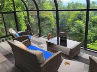 Lakeview Cabin with hot tub