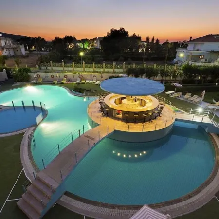 Bayside Hotel Katsaras