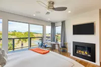 Coplan Vineyards by AvantStay 10-Acre Estate w Pool Spa Bocce Designer Interiors